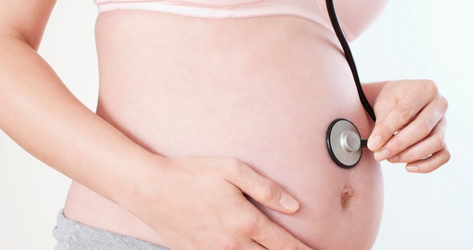  怀孕早期恶心和呕吐的原因究竟是什么？